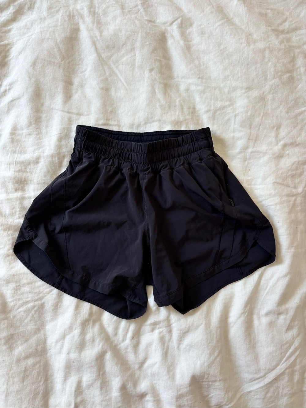 Lululemon tracker running shorts